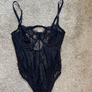 Lingerie bodysuit
